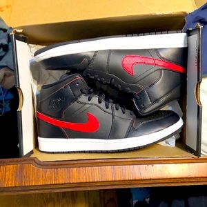 Jordan 1s black red and white